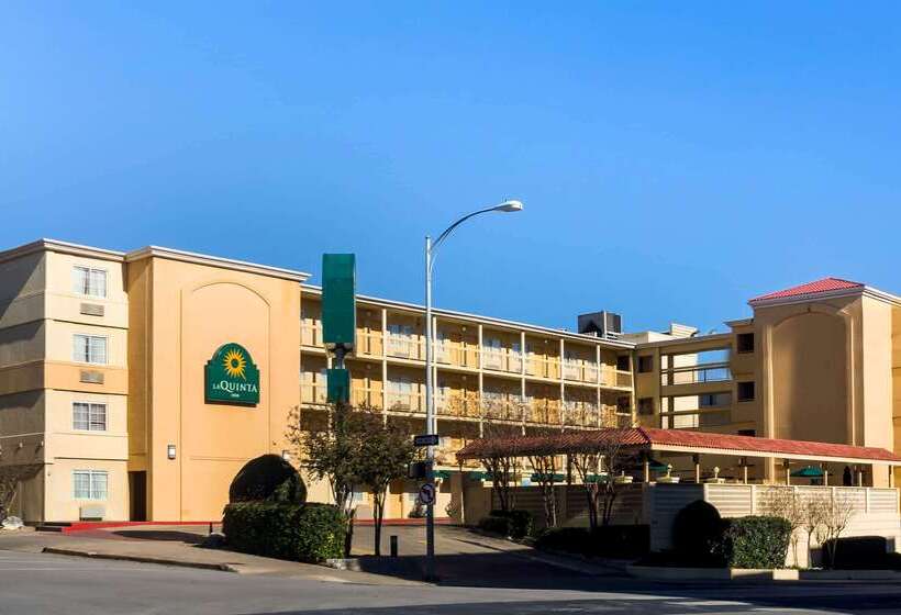 هتل La Quinta Inn By Wyndham Austin Capitol / Downtown