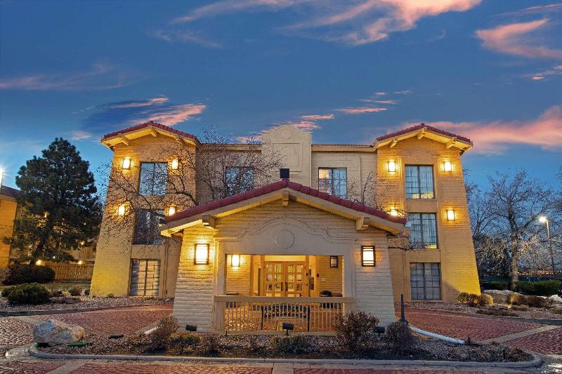 Отель La Quinta Inn By Wyndham Denver Golden
