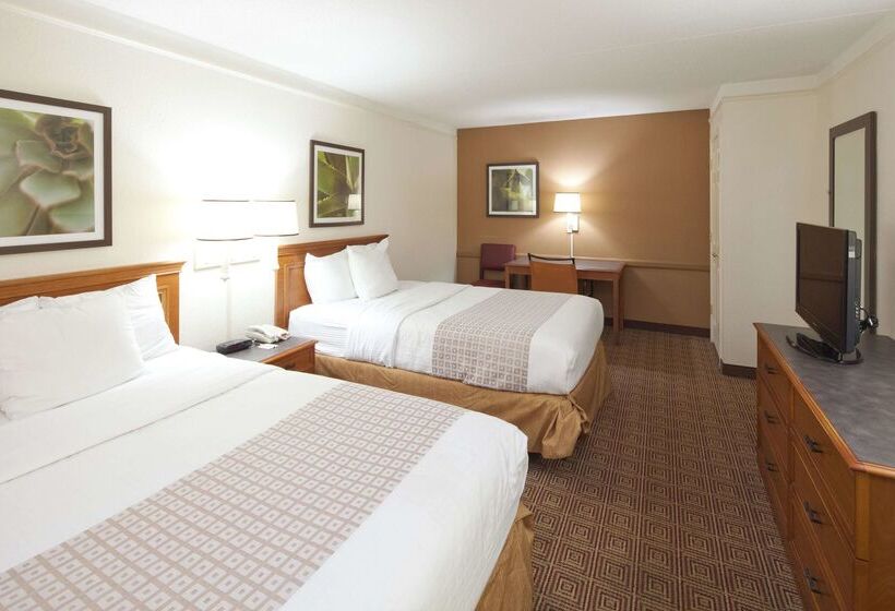 هتل La Quinta Inn By Wyndham Huntsville Research Park