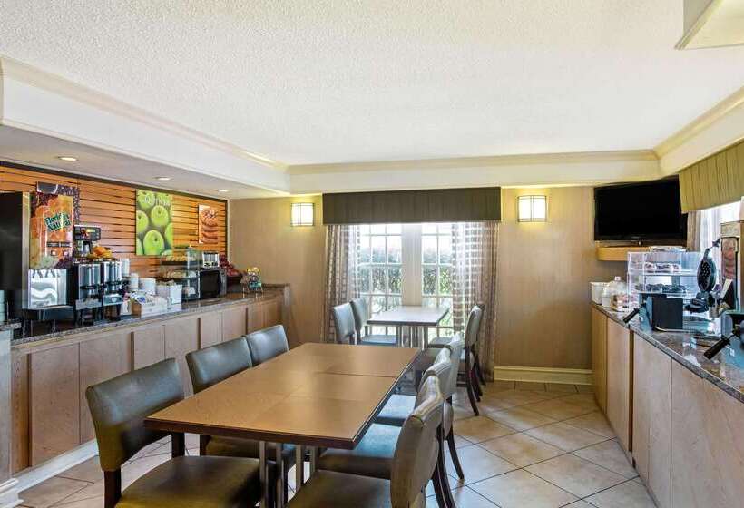 هتل La Quinta Inn By Wyndham Killeen  Fort Hood