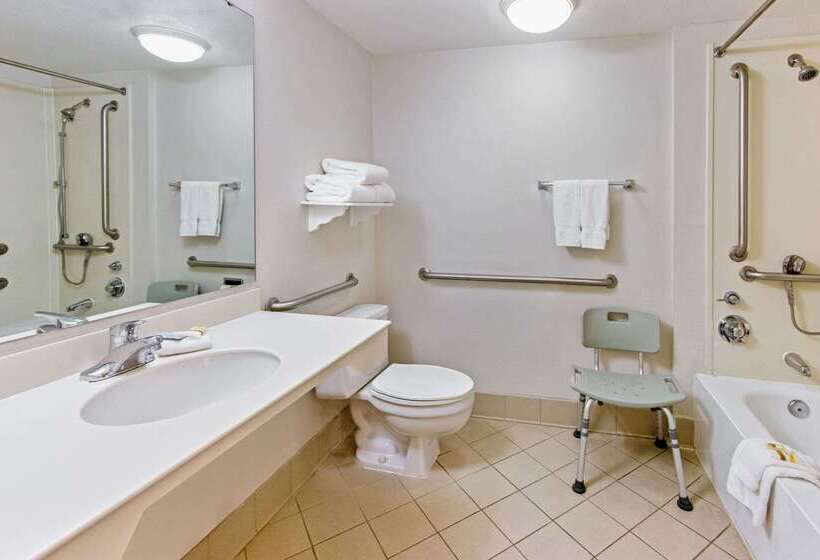 هتل La Quinta Inn By Wyndham Las Cruces Mesilla Valley