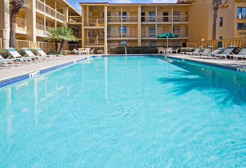 فندق La Quinta Inn By Wyndham Orlando Airport West