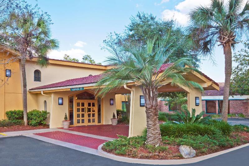 בית מלון כפרי La Quinta Inn By Wyndham Tallahassee North