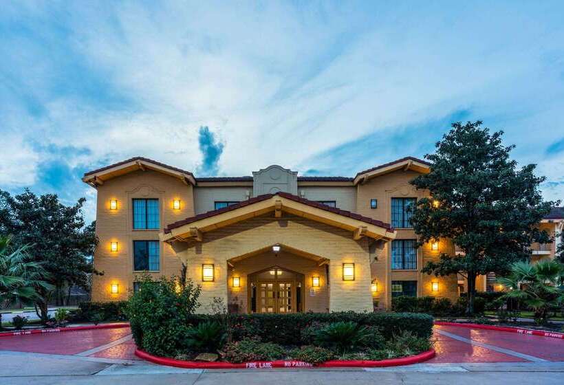בית מלון כפרי Super 8 By Wyndham The Woodlands North