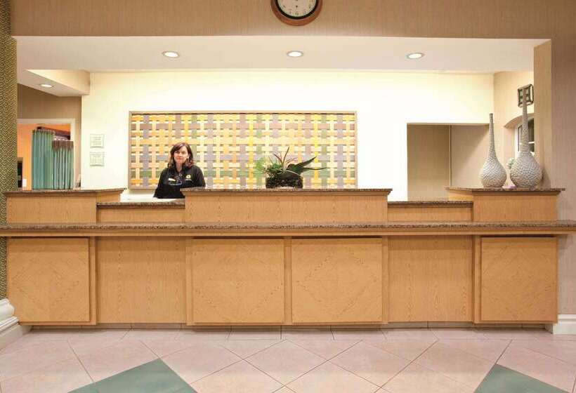 هتل La Quinta By Wyndham Colorado Springs South Airport