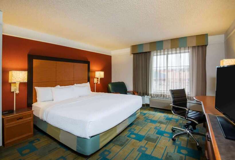 هتل La Quinta By Wyndham Colorado Springs South Airport