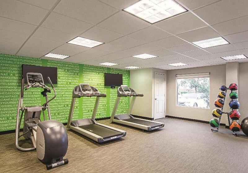 هتل La Quinta By Wyndham Denver Airport Dia
