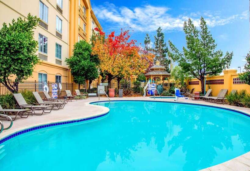 فندق La Quinta By Wyndham Fremont / Silicon Valley