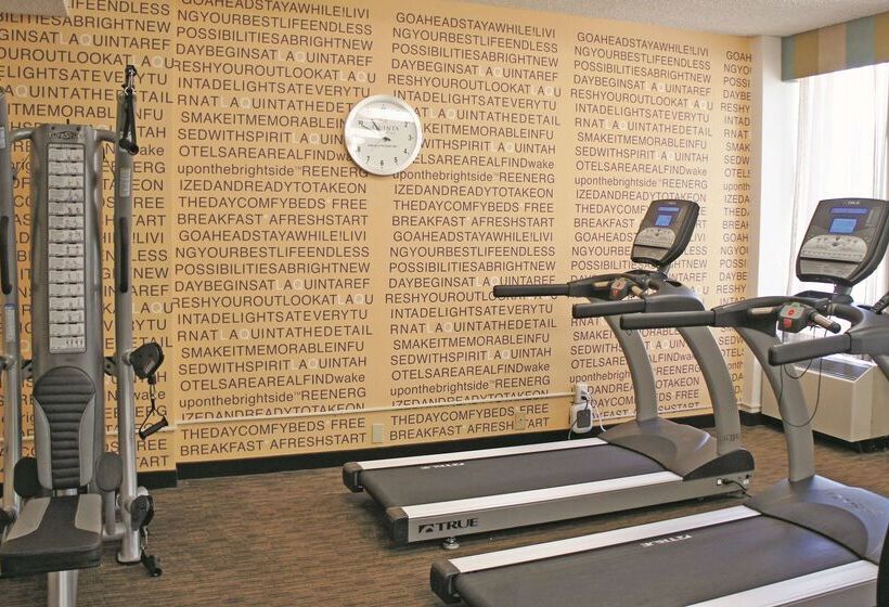 בית מלון כפרי La Quinta By Wyndham Houston Stafford Sugarland