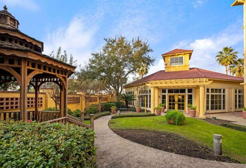 هتل La Quinta By Wyndham Houston West Park 10