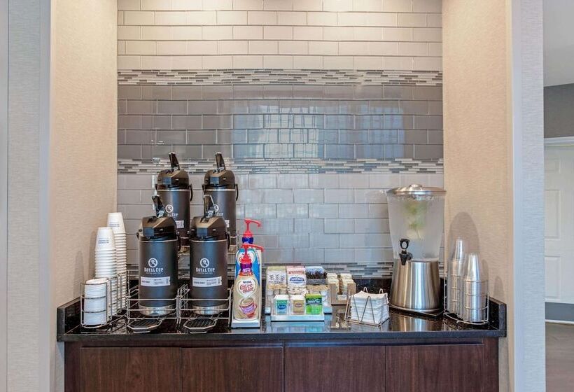 فندق La Quinta Inn & Suites By Wyndham Panama City