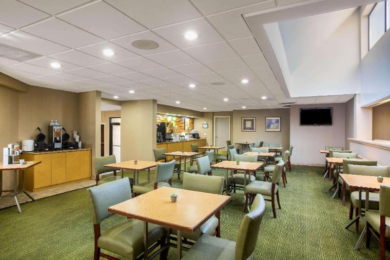 Отель La Quinta By Wyndham Round Rock North