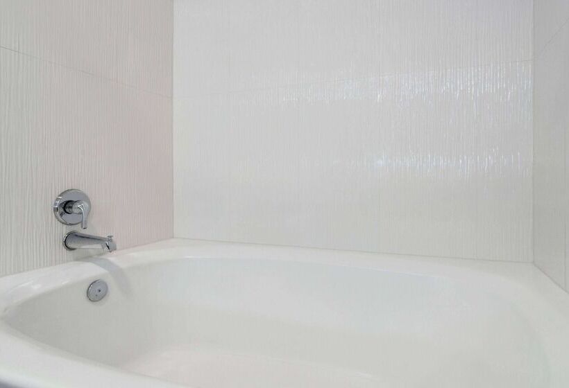 Отель La Quinta By Wyndham Round Rock North