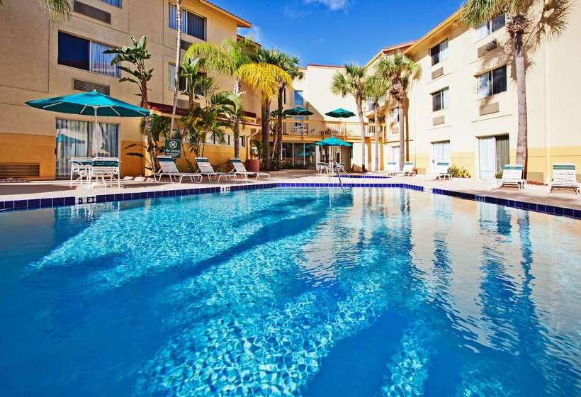 فندق La Quinta By Wyndham St. Pete Clearwater Airport