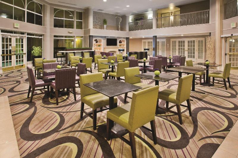 Отель La Quinta By Wyndham Tucson Airport