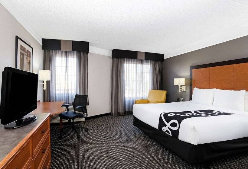 Отель La Quinta By Wyndham Tucson Airport