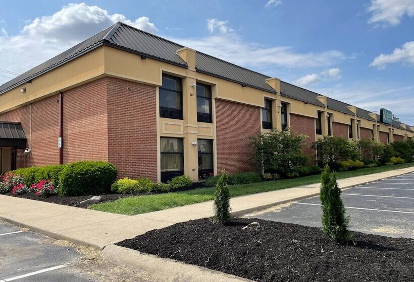 בית מלון כפרי Quality Inn & Suites Greenfield I70