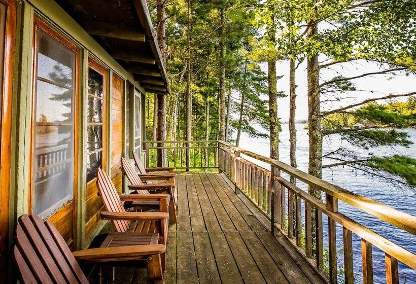 Ludlow's Island Resort