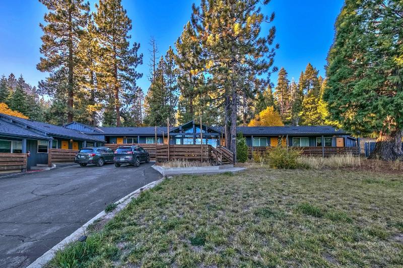 فندق على الطريق Basecamp Tahoe City