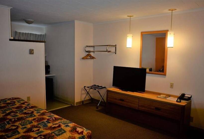 מוטל Budget Host Inn Iron Mountain