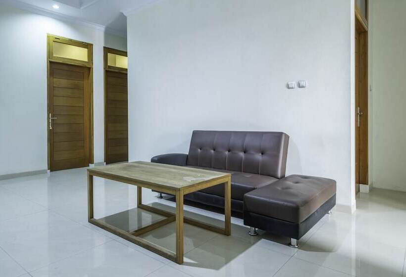 هتل Oyo 2259 Zleepy Ks Tubun