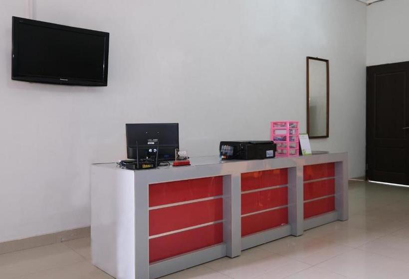 هتل Oyo 2231 D Kost