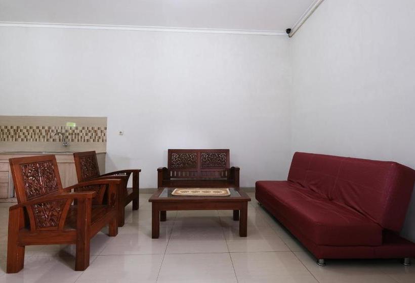 هتل Oyo 2231 D Kost