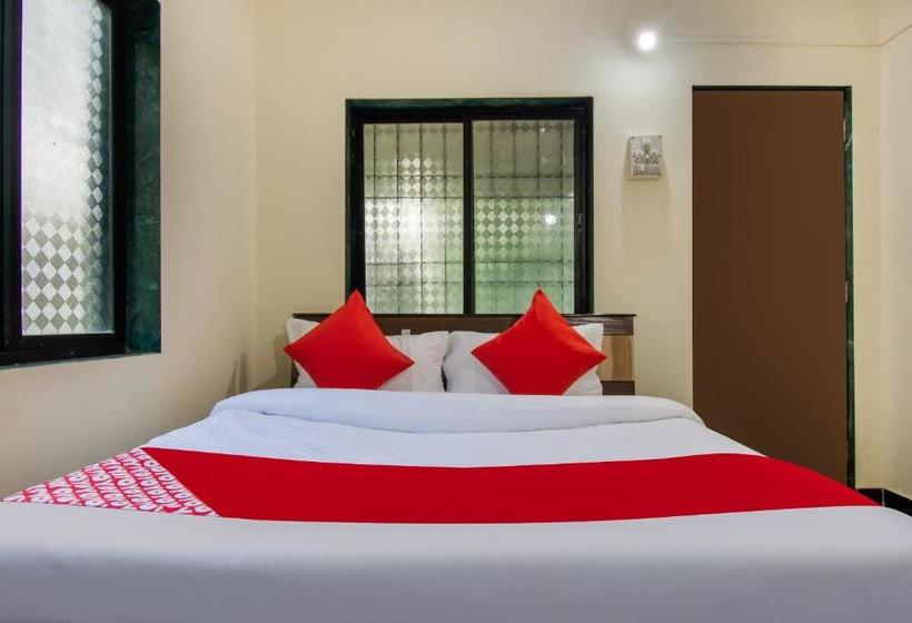 בית מלון כפרי Oyo 62729 Dg Resort