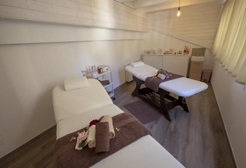 Luxmarì Hotel & Spa