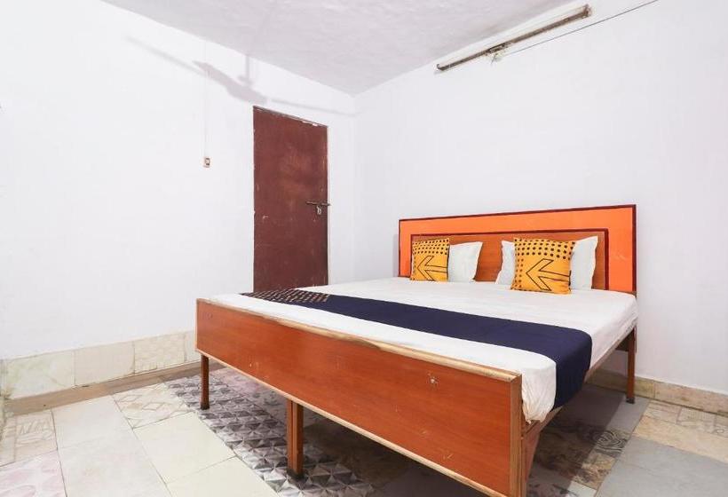 فندق Spot On 49251 Harish Chandra Guest House