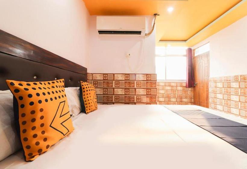 فندق Spot On 49251 Harish Chandra Guest House