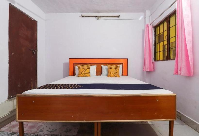 فندق Spot On 49251 Harish Chandra Guest House