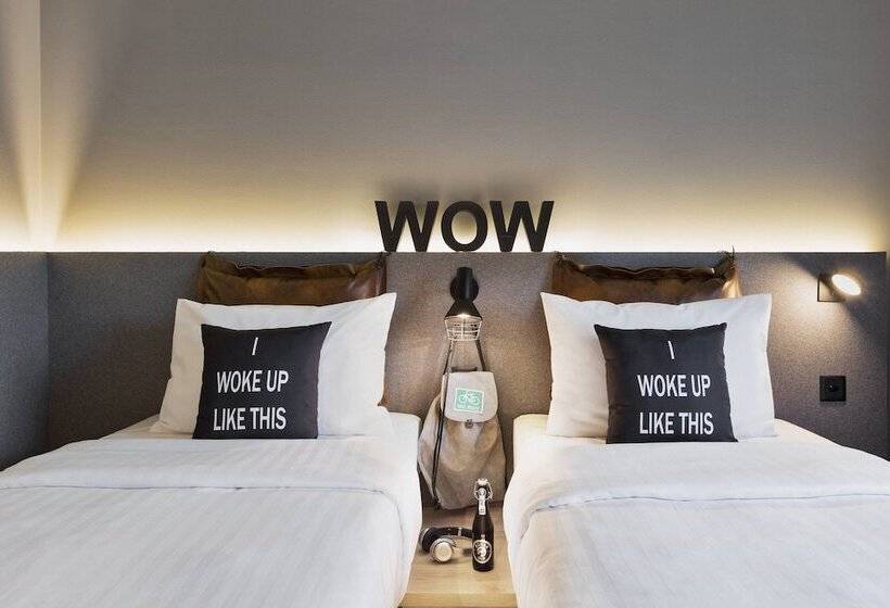 בית מלון כפרי Moxy Lausanne City