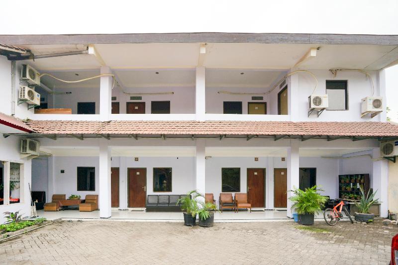 فندق Oyo 2003 Female Residence