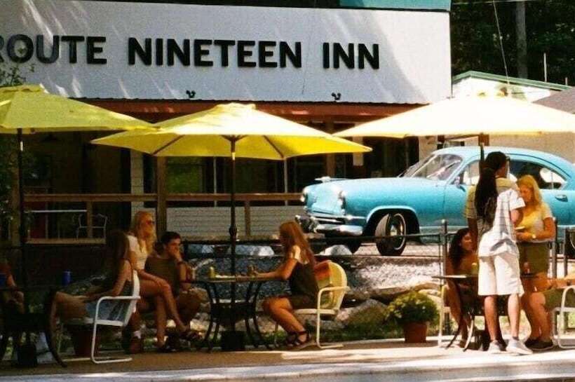 هتل Route 19 Inn