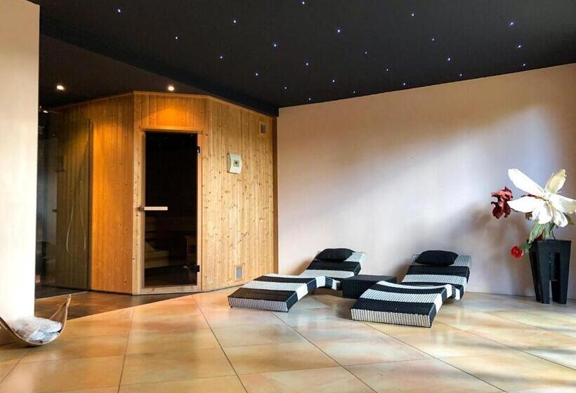 استراحتگاه Villa Liverzano