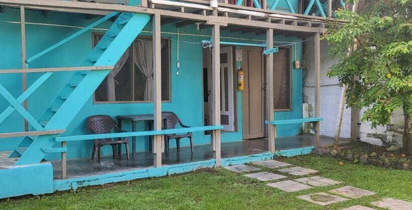 هتل Cabañas Los Almendros