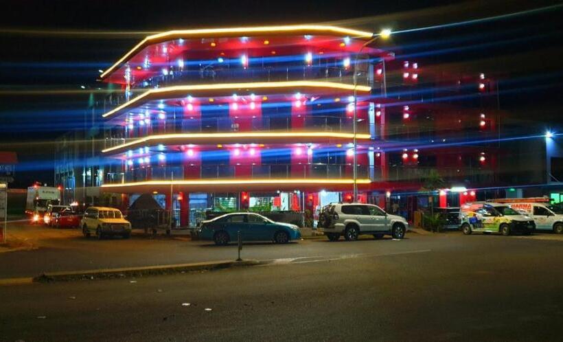 هتل Nadi Airport Transit