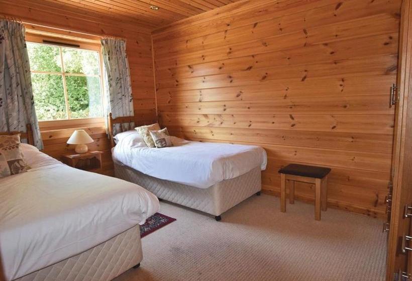 منتجع Woodside Lodges Country Park