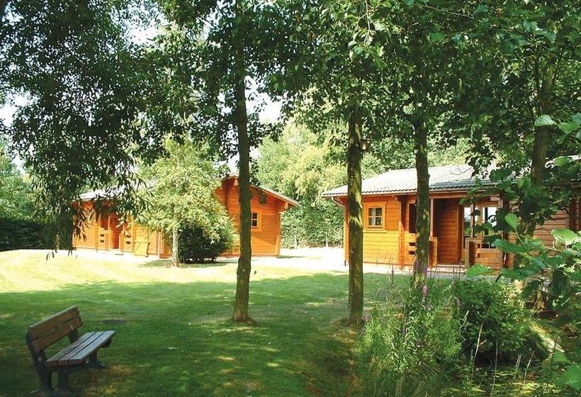 منتجع Woodside Lodges Country Park