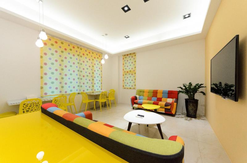 تختخواب و صبحانه Taiping 528