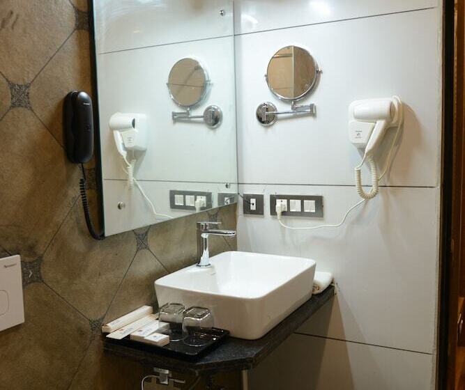 فندق Lords Inn Jamnagar -Motikhavdi