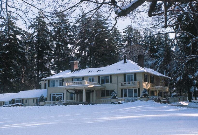 مبيت وإفطار The Manor On Golden Pond