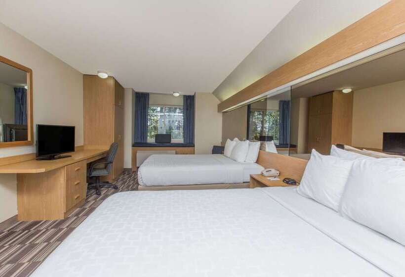 בית מלון כפרי Baymont Inn & Suites By Wyndham Anchorage Airport
