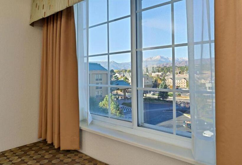 هتل Best Western Plus Peak Vista Inn & Suites