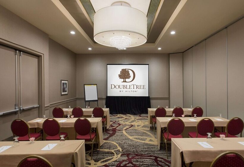 בית מלון כפרי Doubletree By Hilton Los Angeles  Norwalk