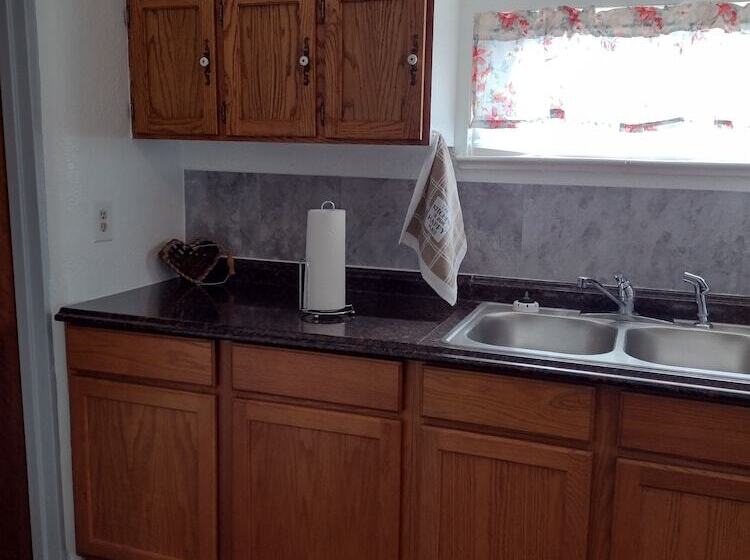 فندق Hub City Inn