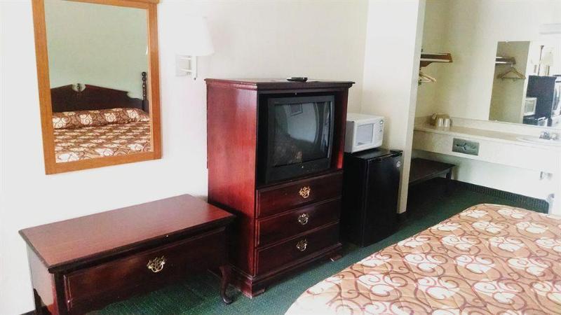 בית מלון כפרי Masters Inn Atlanta Doraville At I 85 & 285