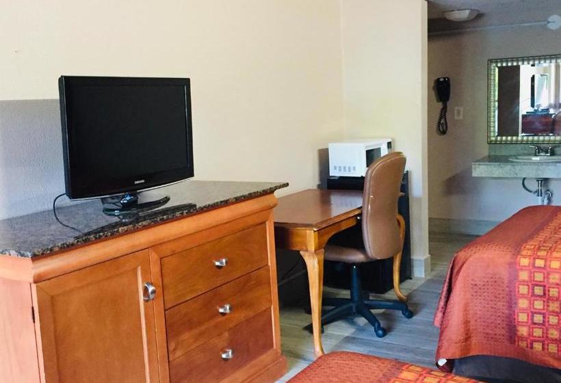فندق Masters Inn