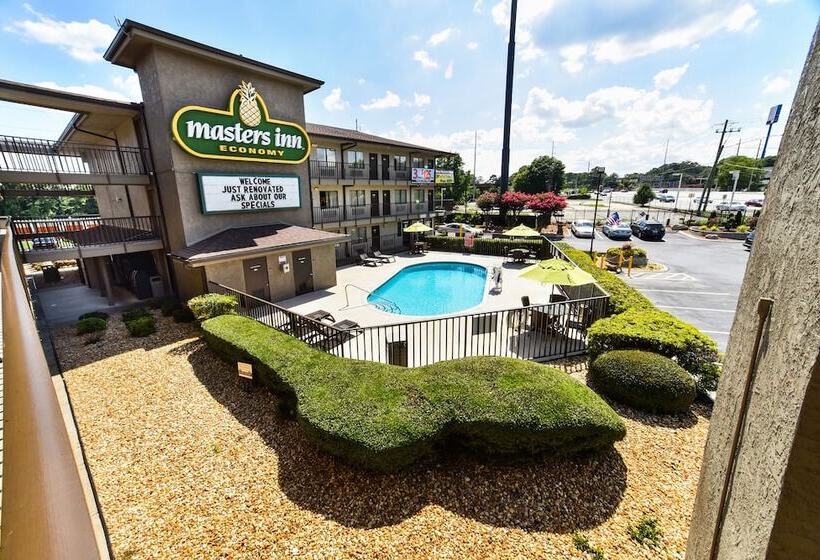 فندق Masters Inn Tucker